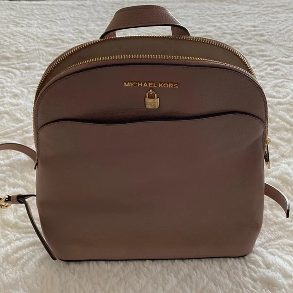 Michael Kors | Bags | Michael Kors Emmy Pebbled Leather  display picture 2